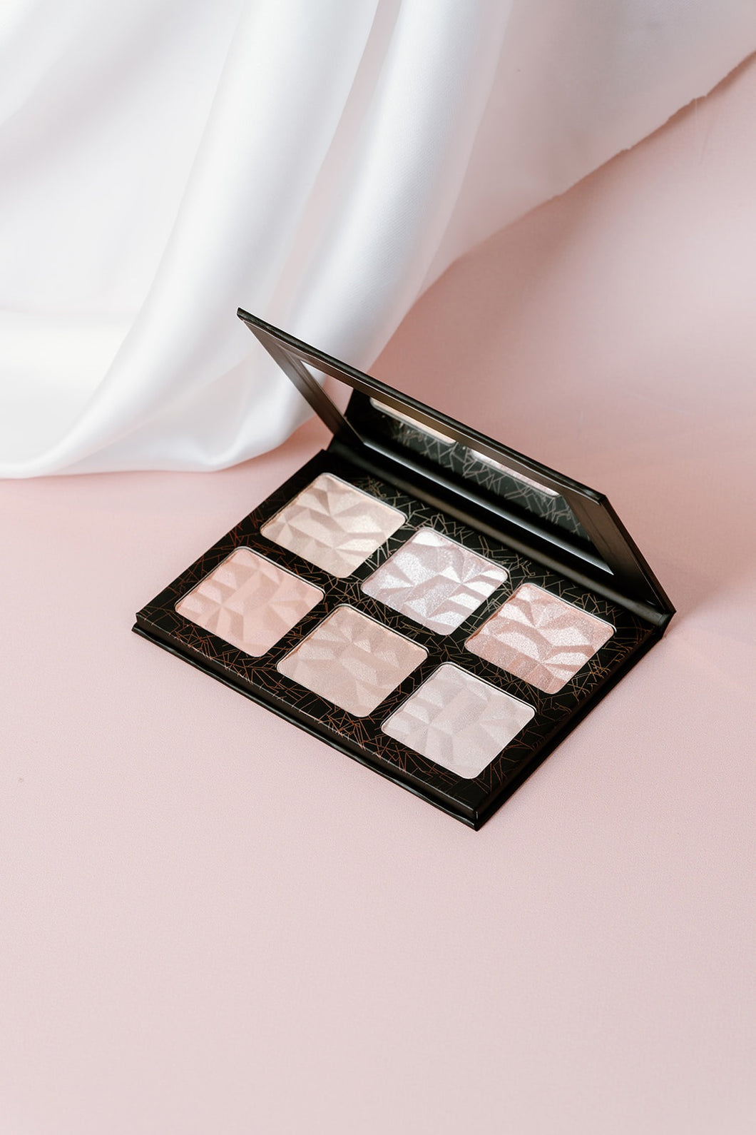 Supreme Glow Highlighter Palette